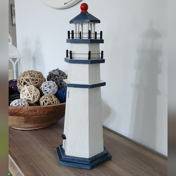 ⚓ Heritage Mint Wooden Nautical Lighthouse Décor – White & Blue, 15” Tall - Picture 2 of 16